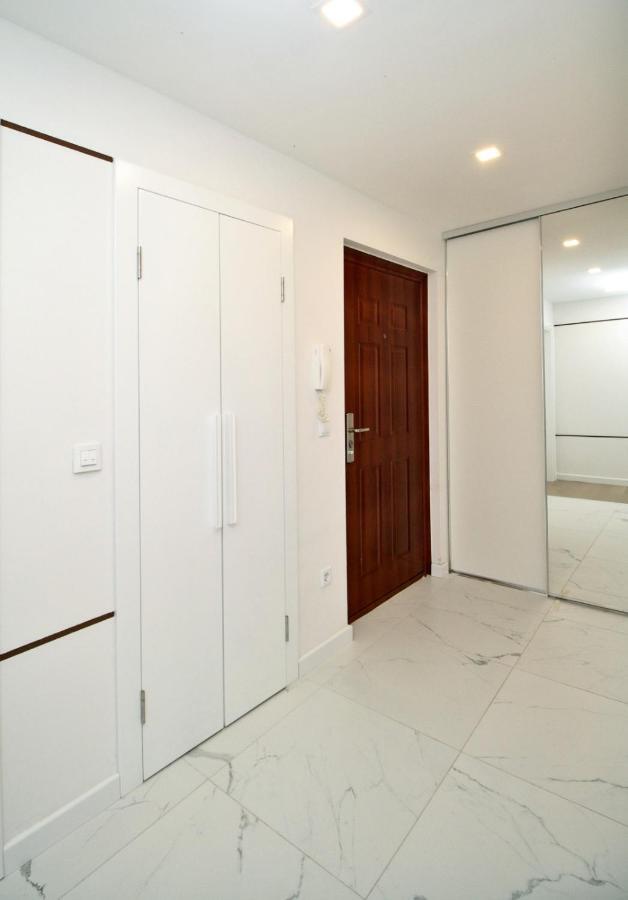 Ambijent Apartman Free Public Parking SJJ Esterno foto